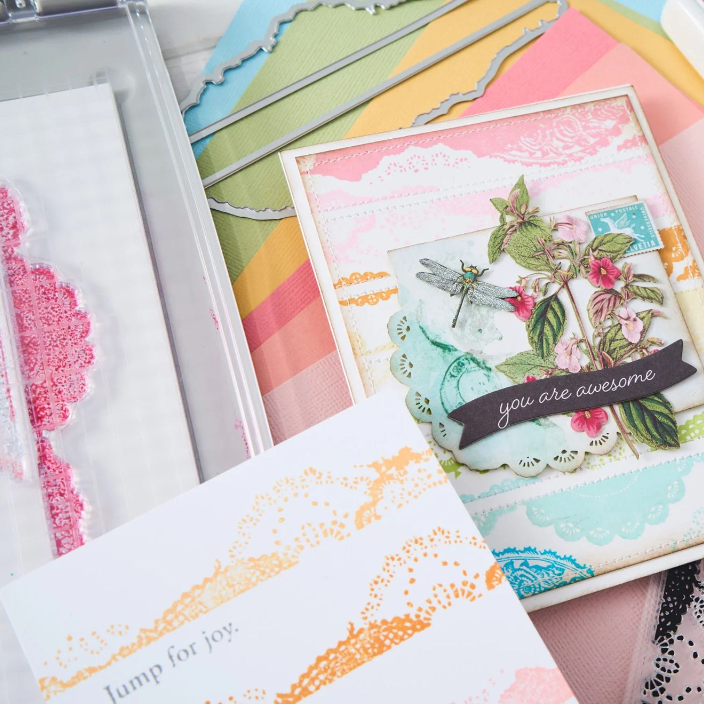 Sellos Clear con Framelits Doily Edgers