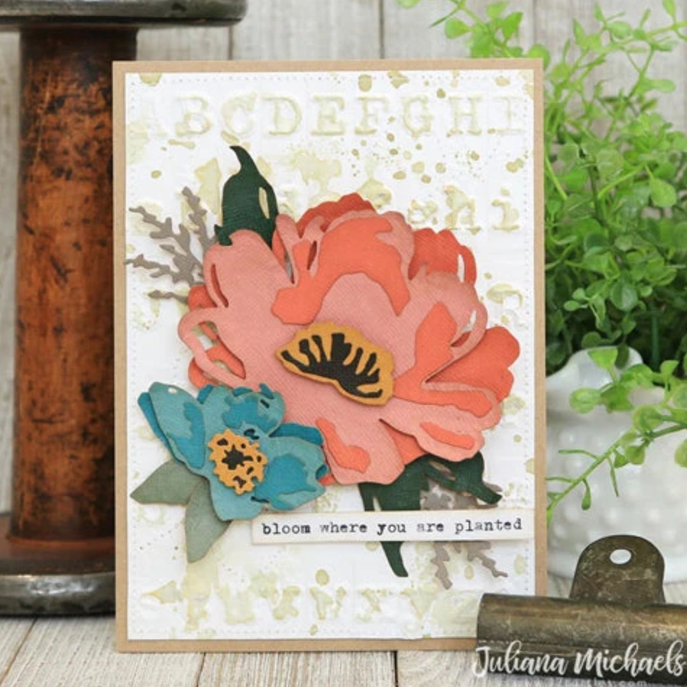Troqueles Thinlits Flores a pinceladas #3 de Tim Holtz