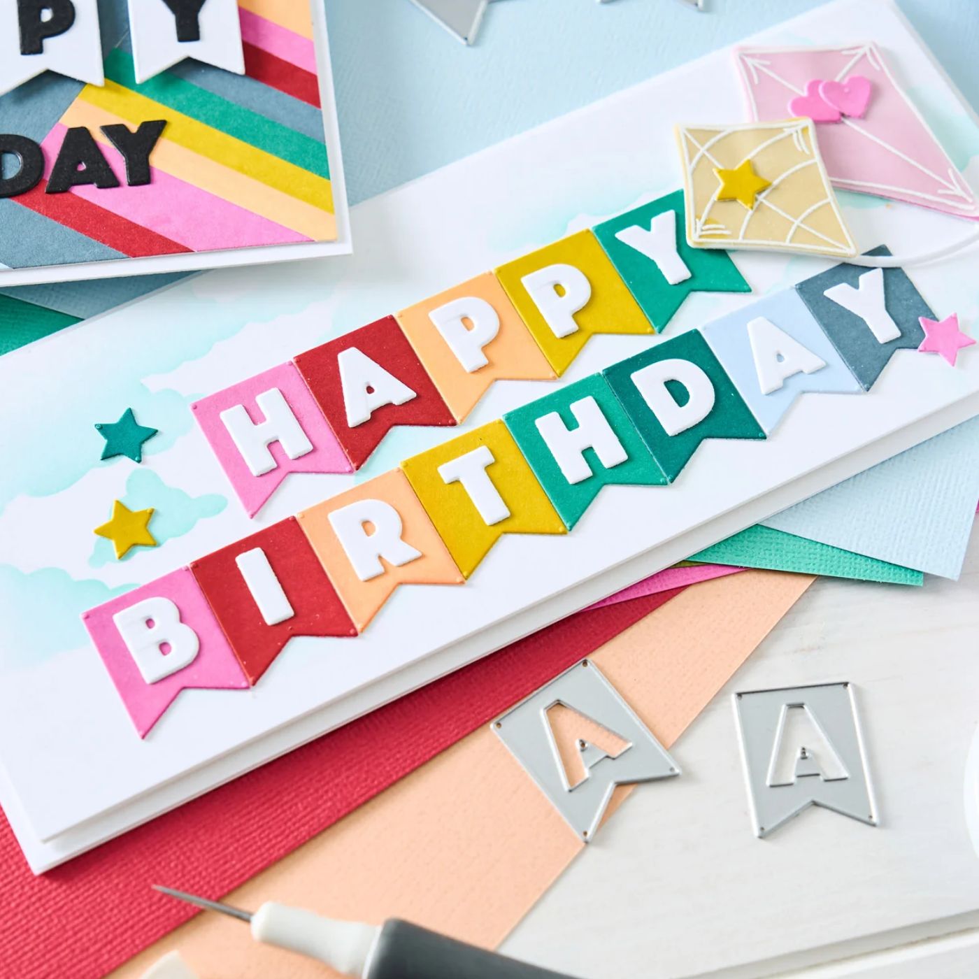Troqueles Thinlits Birthday Bunting de Catherine Pooler