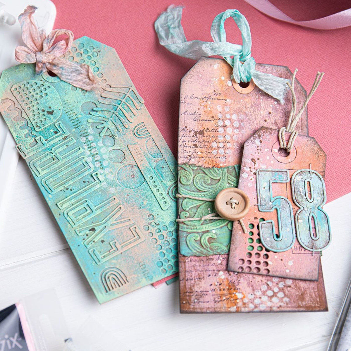Troqueles Thinlits Alphanumeric Emporium de Tim Holtz (vista 2)
