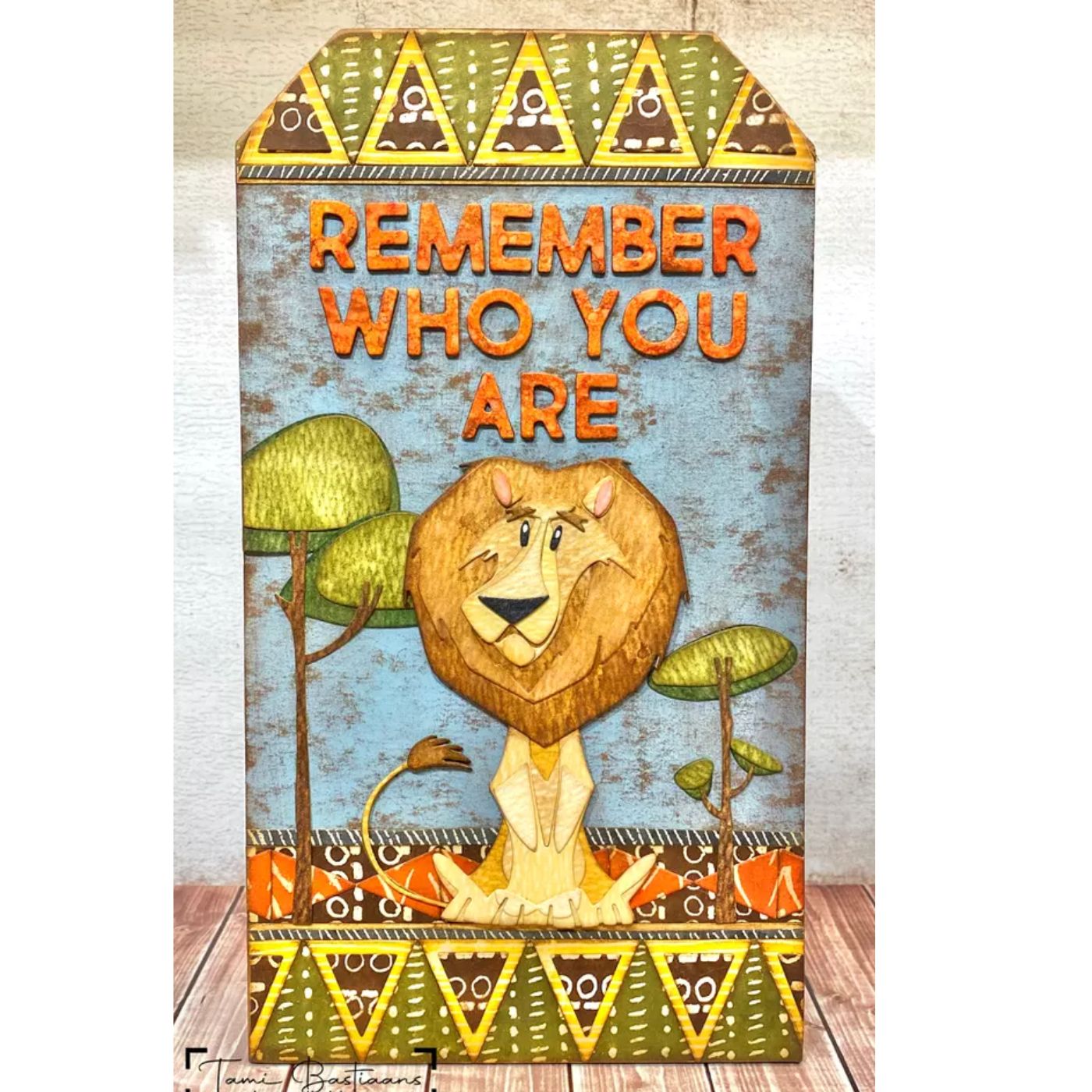 Troqueles Thinlits Colorize Leon Harrison para armar de Tim Holtz